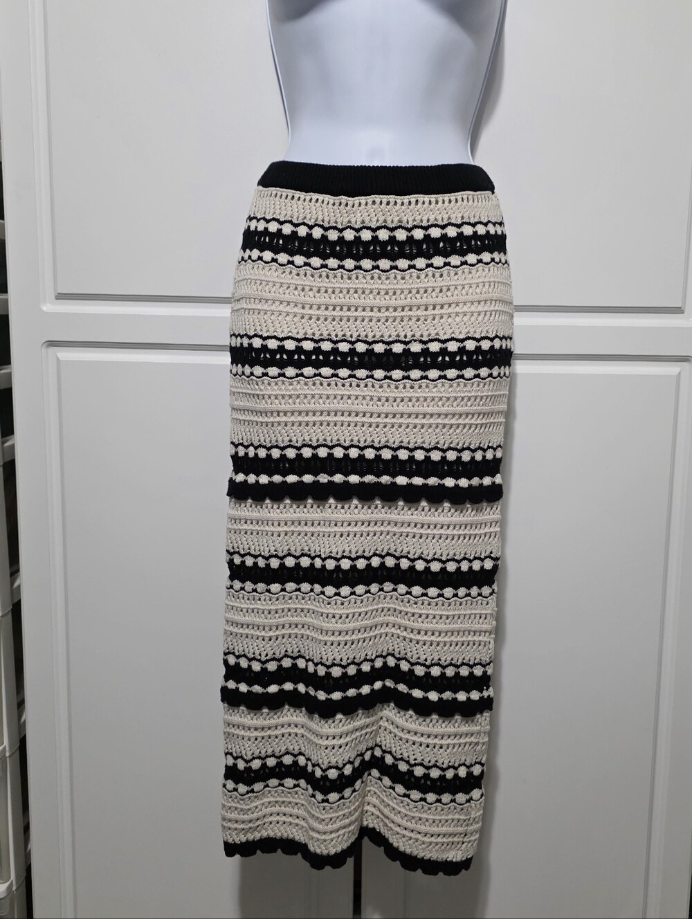 Sincerely Jules Black Cream Stripe Boho Crochet Chunky Knit Pull On Maxi Skirt - Picture 2 of 16